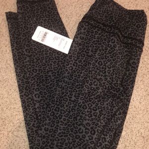 NWT CRZ Yoga leopard leggings in large